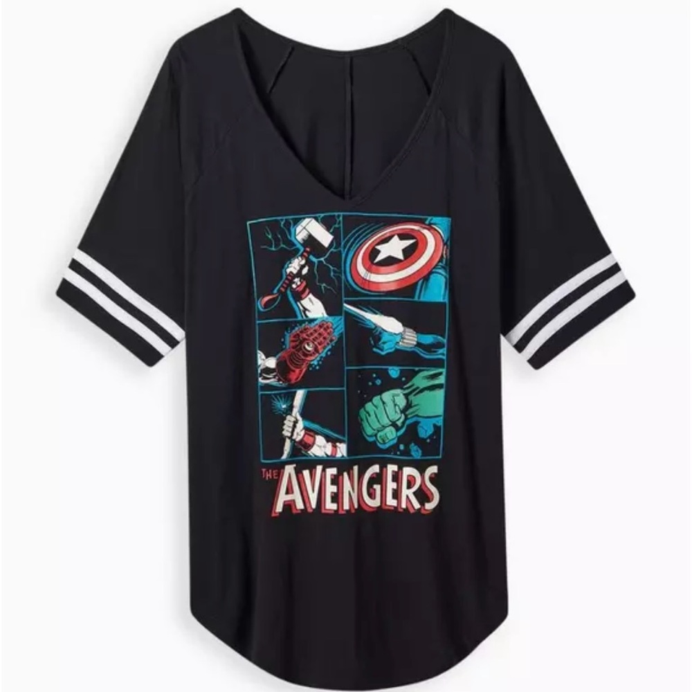 NWT Torrid Black Avengers Graphic T-Shirt size 2 2x